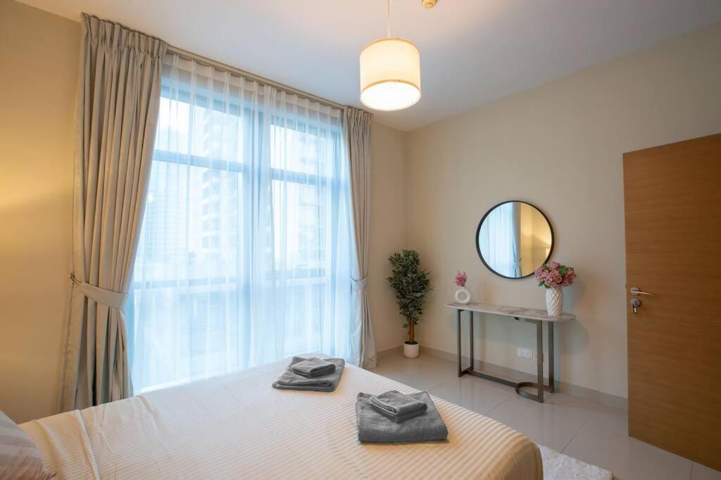 Lux 1Br 2 Min To Burj Khalifa Daire Dubai Dış mekan fotoğraf
