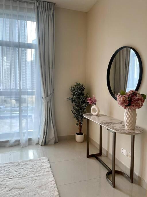 Lux 1Br 2 Min To Burj Khalifa Daire Dubai Dış mekan fotoğraf